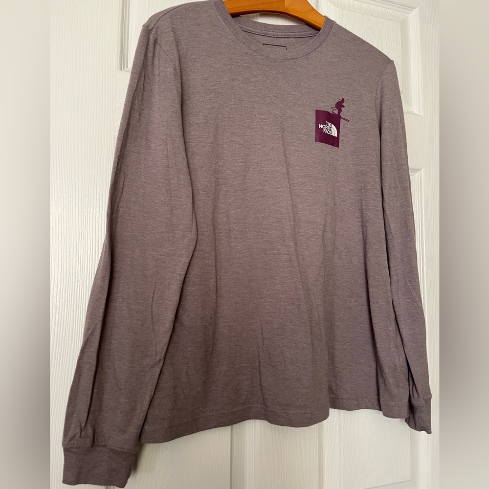 The North Face lightweight tee L